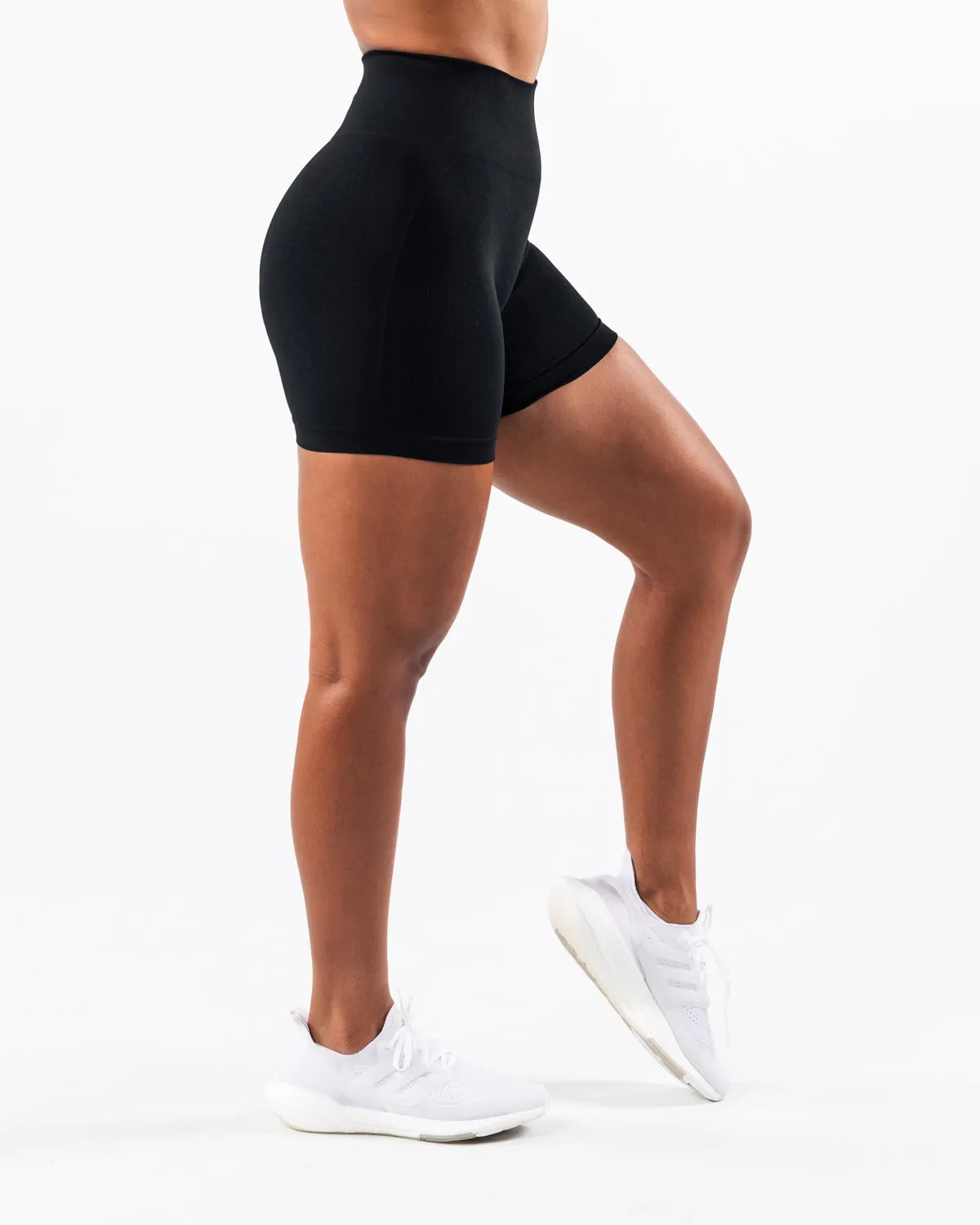 Amplify Contour Short 5" - Black