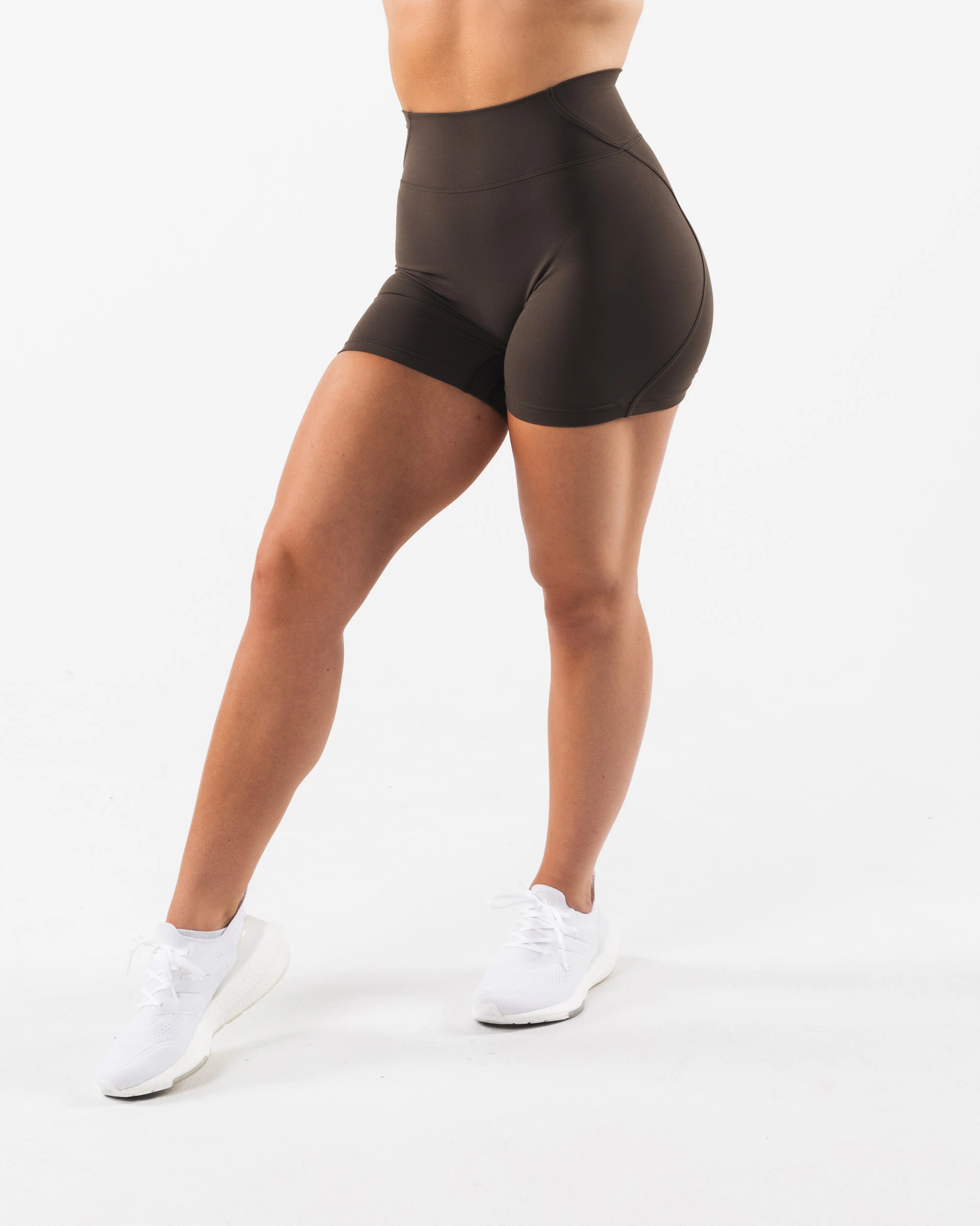 Aura Short 5" - Cashmere