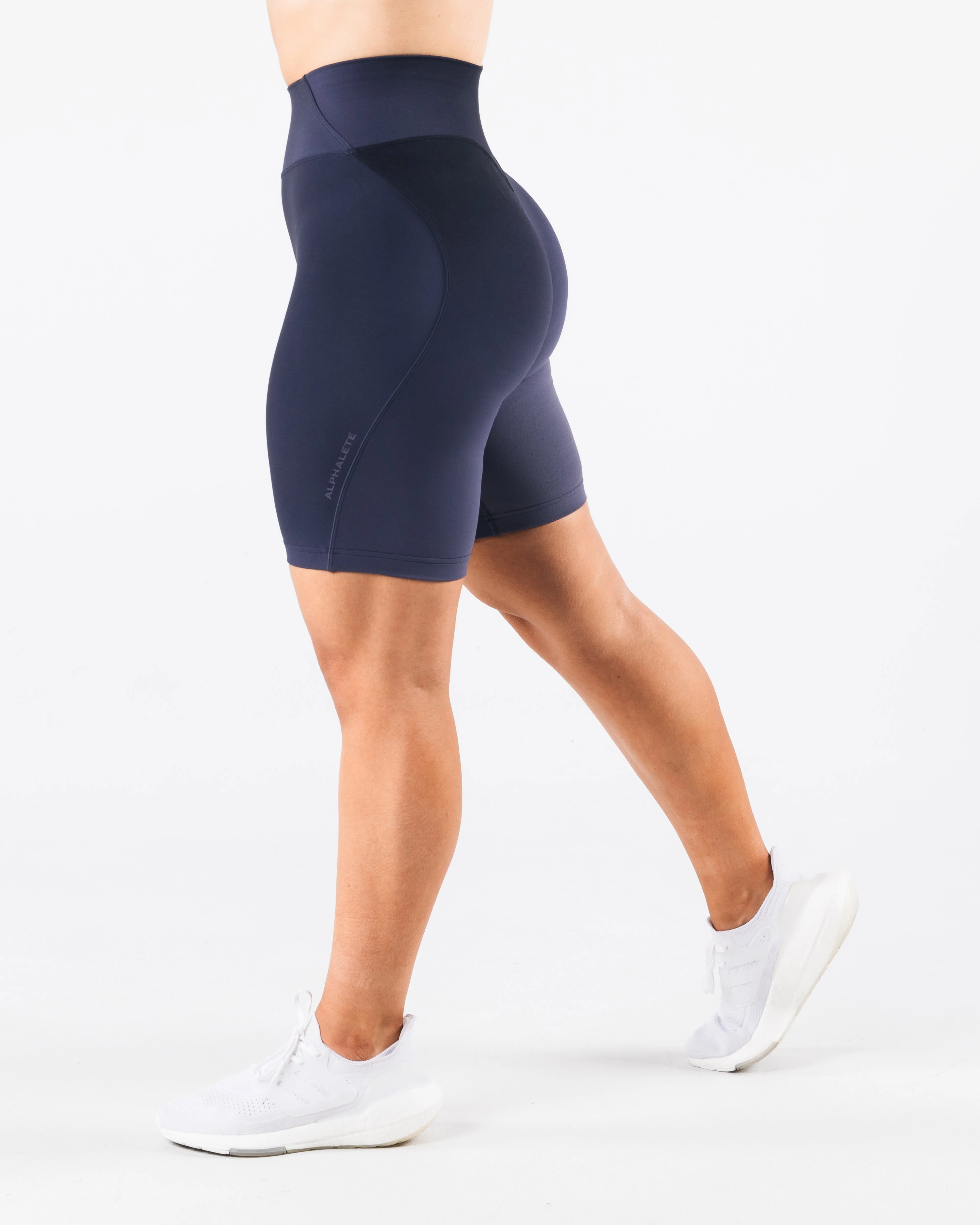 Aura Short 9" - Aura Blizzard Print