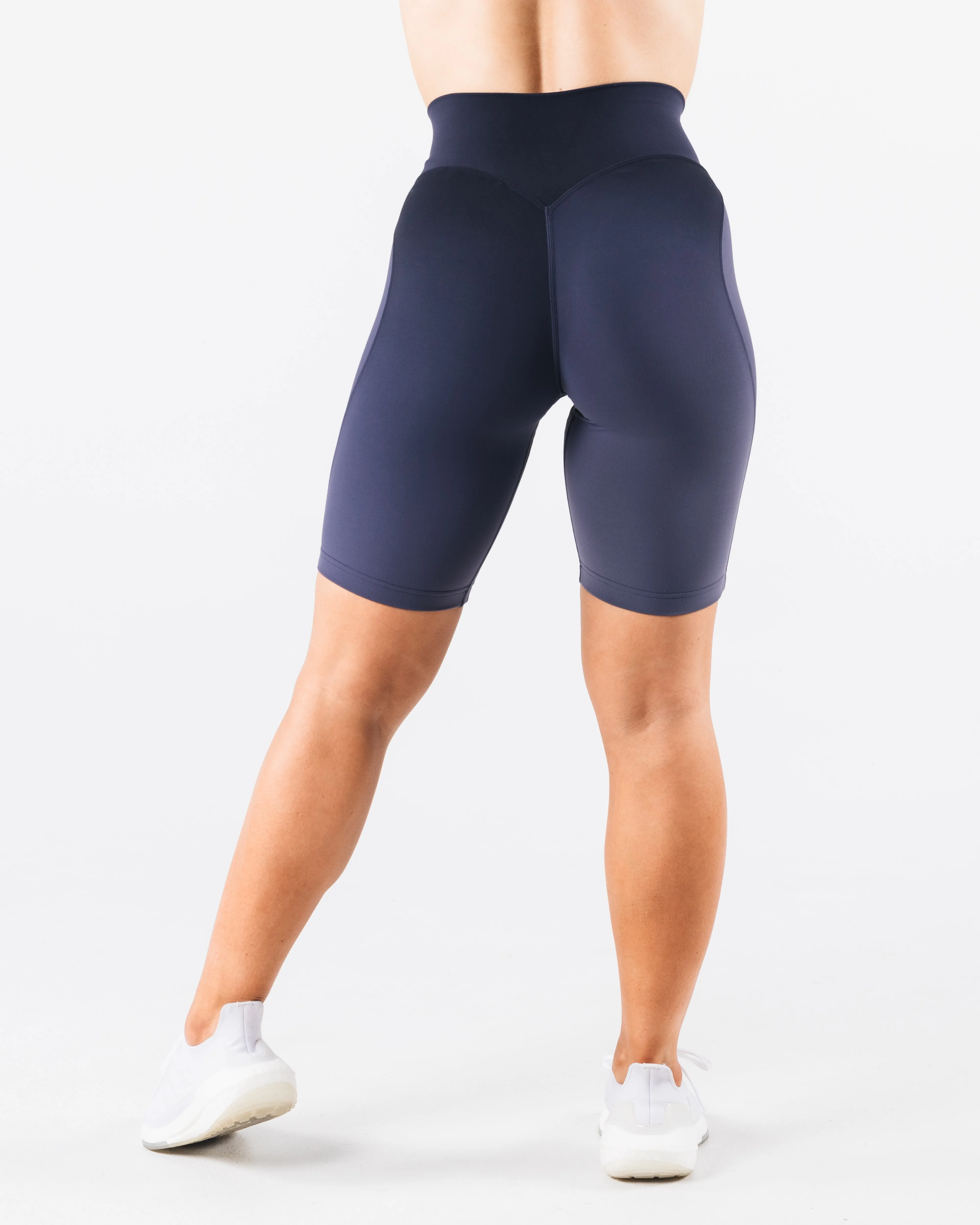 Aura Short 9" - Aura Blizzard Print