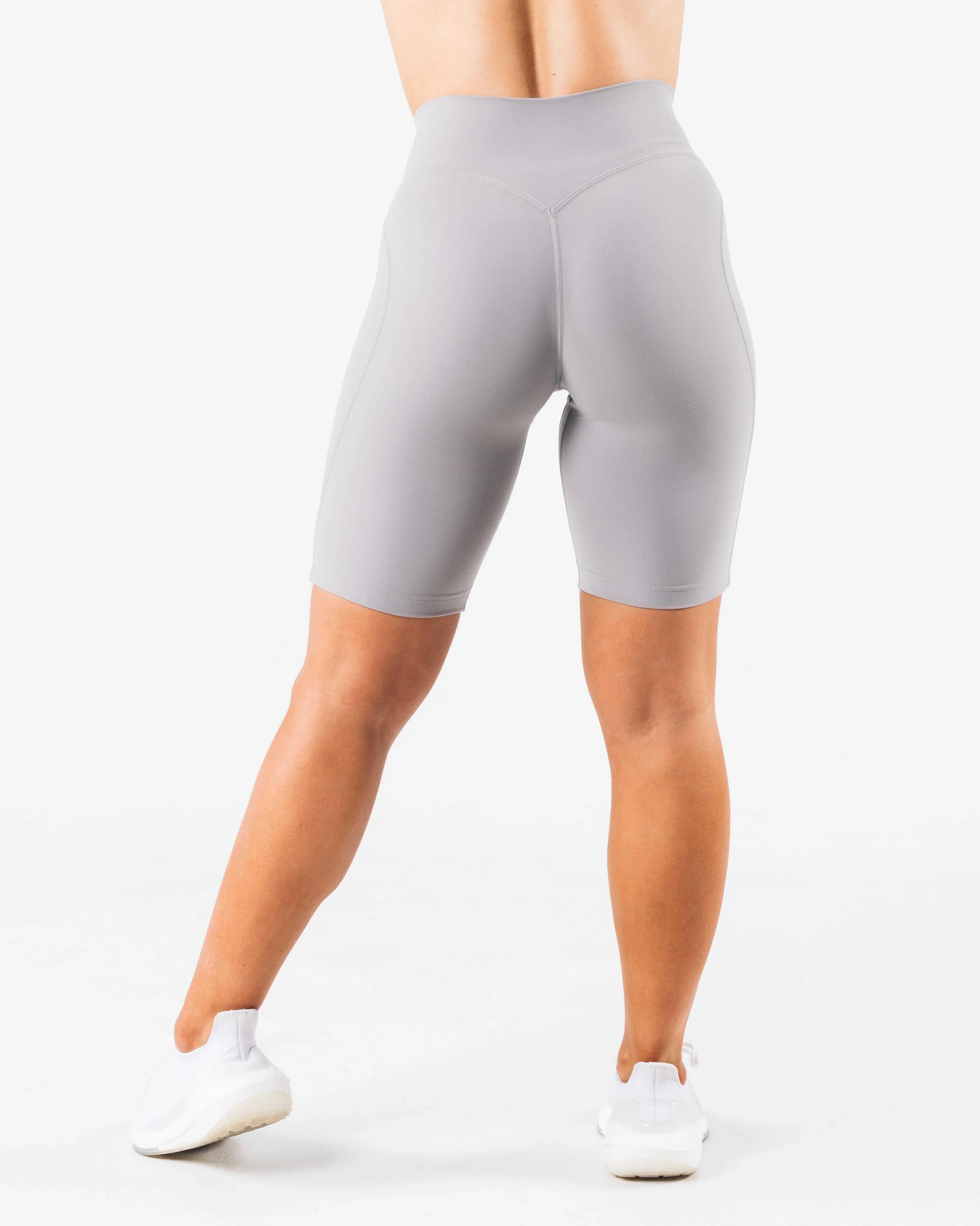 Aura Short 9" - Smoke