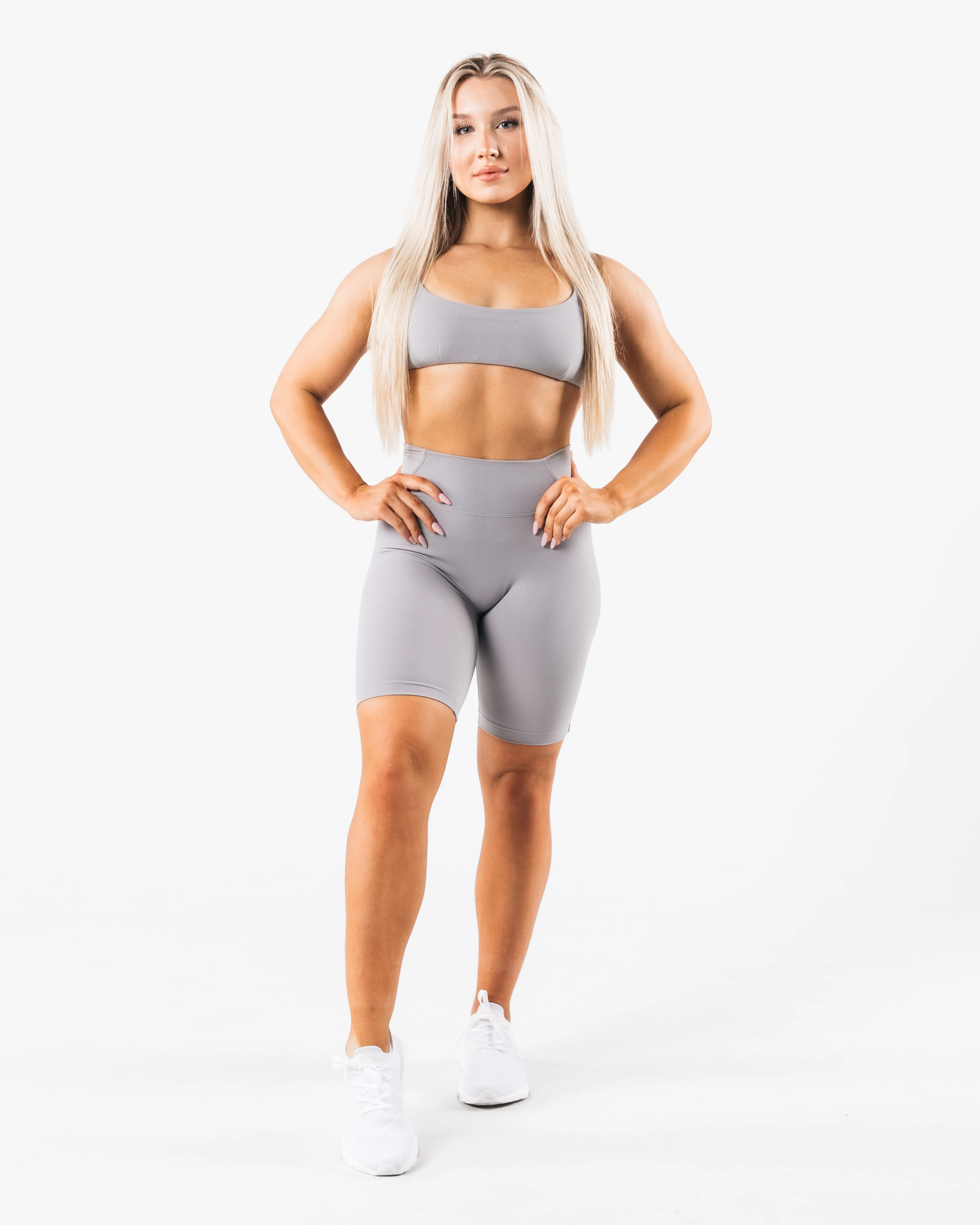 Aura Short 9" - Smoke
