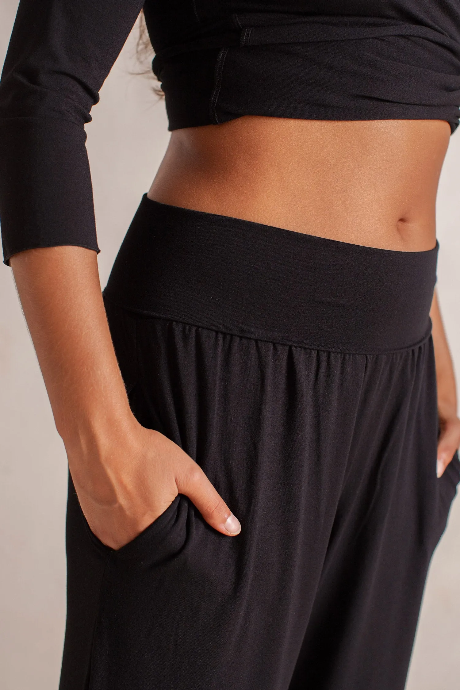 Honey Pants Black