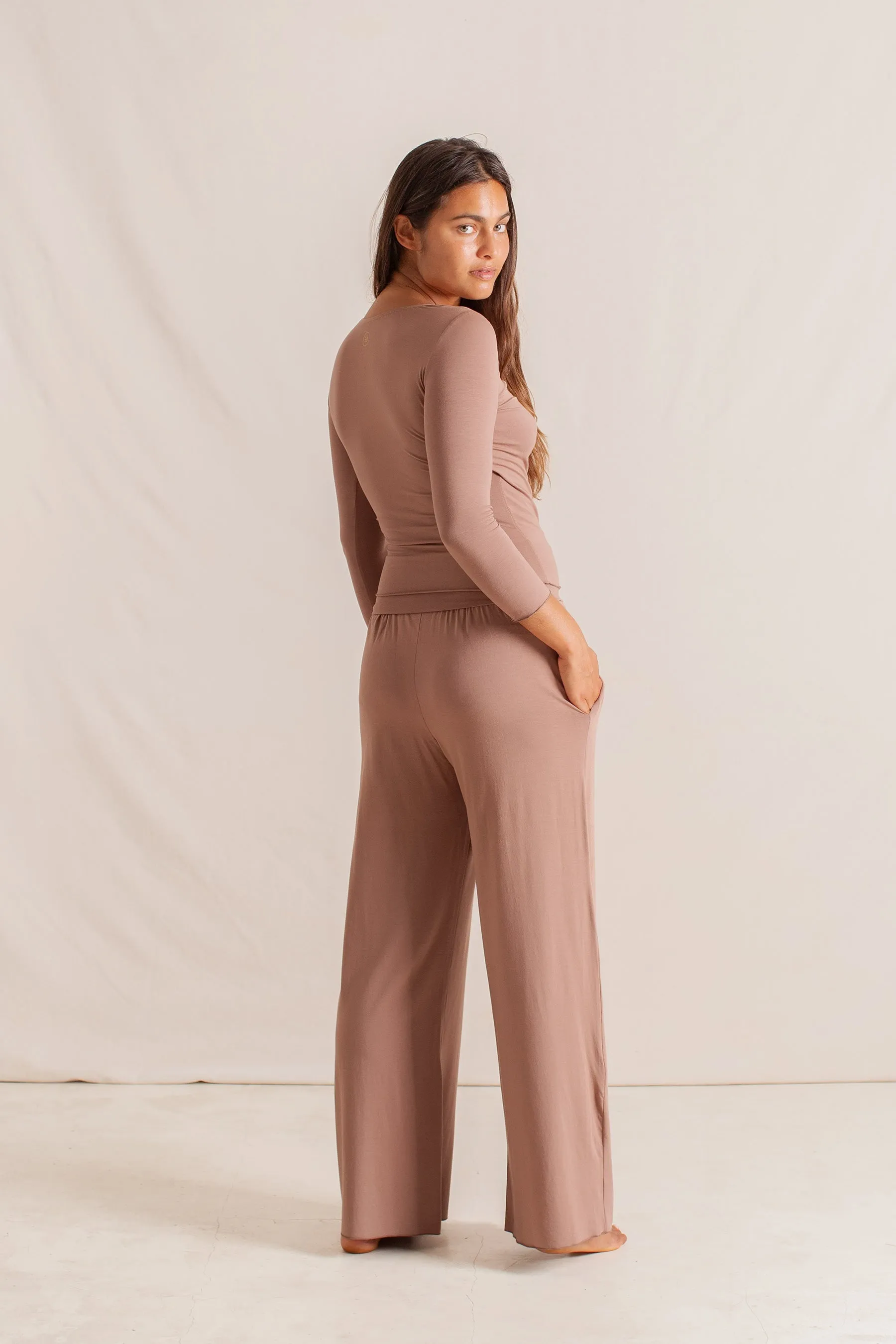 Honey Pants Sandalwood