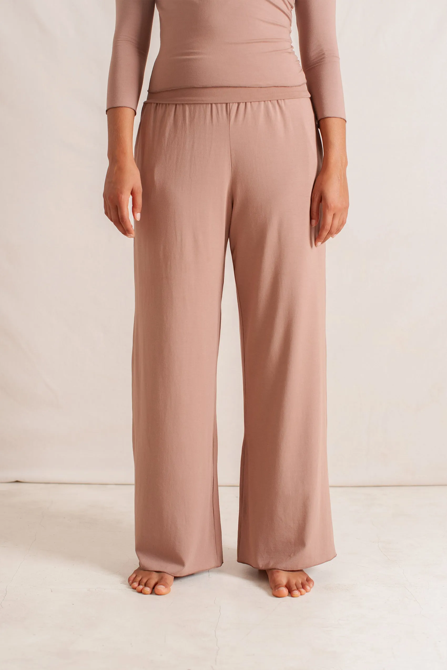 Honey Pants Sandalwood