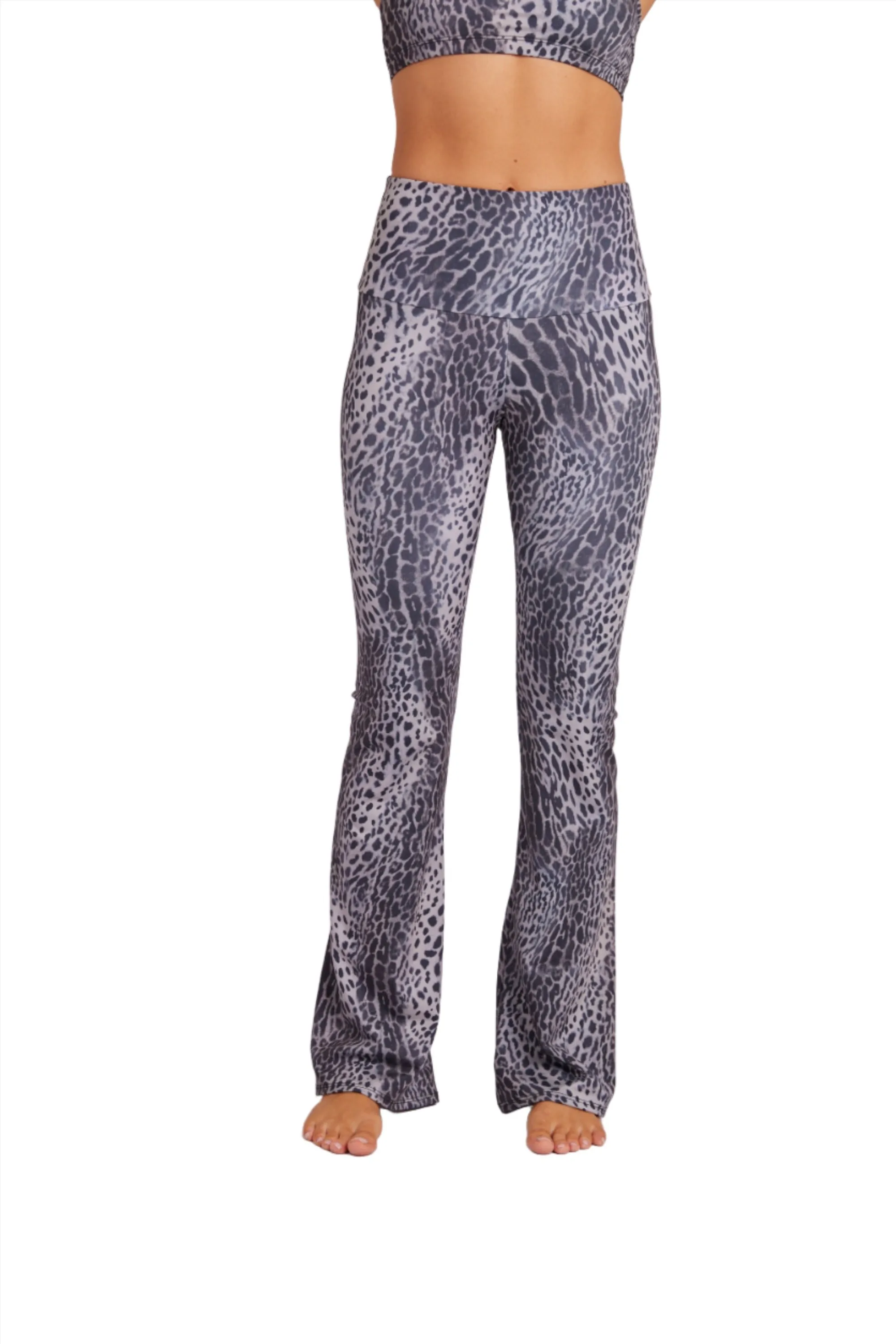Onzie Studio Flare Pant 2284