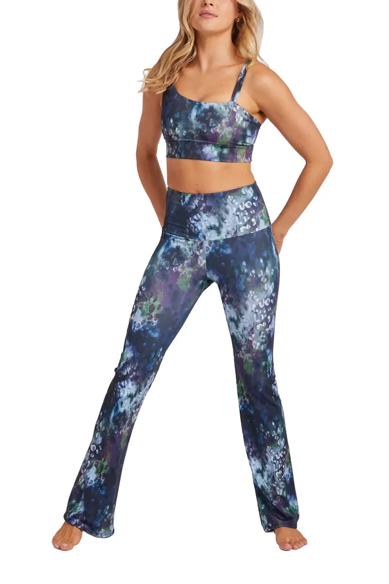 Onzie Studio Flare Pant 2284