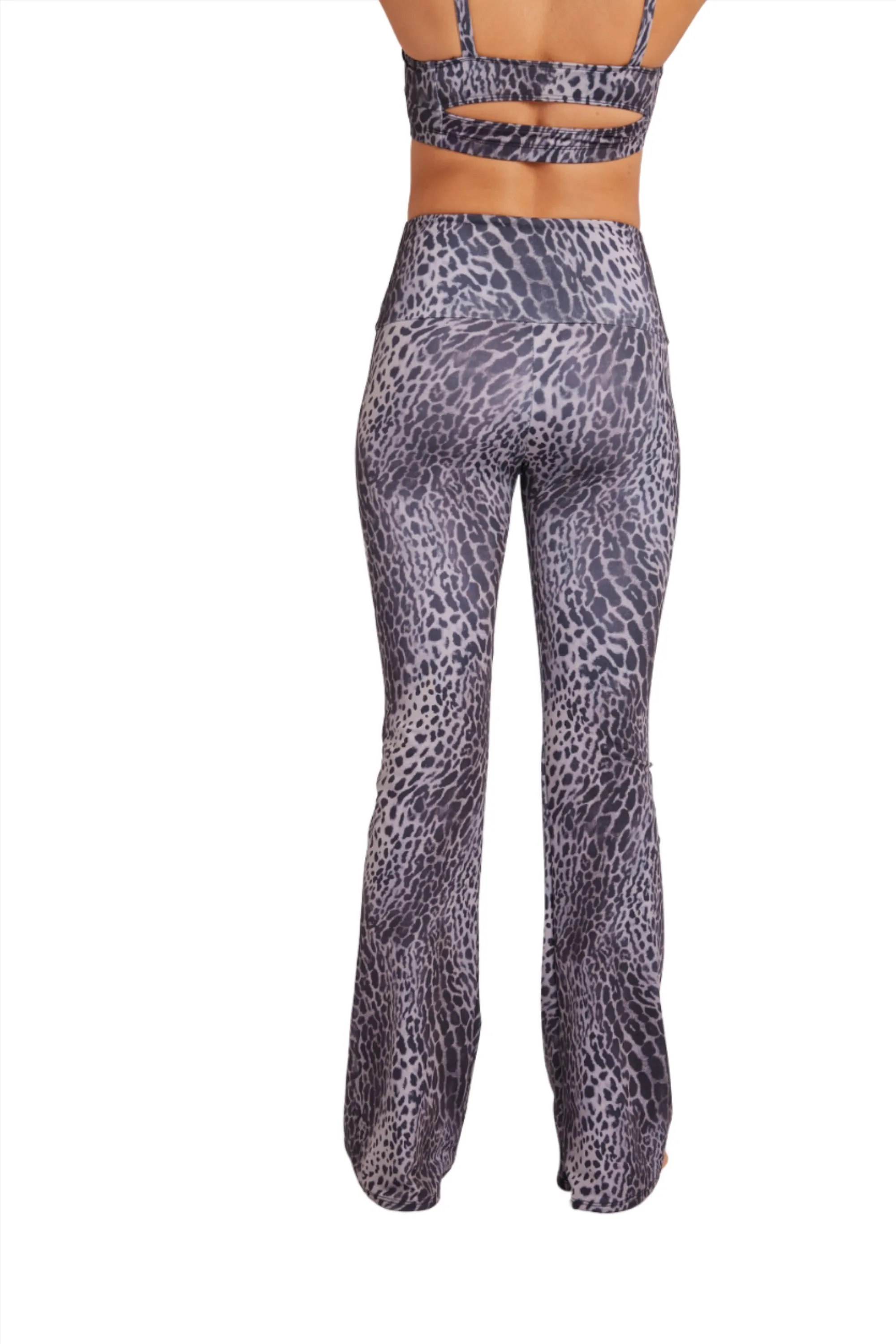 Onzie Studio Flare Pant 2284