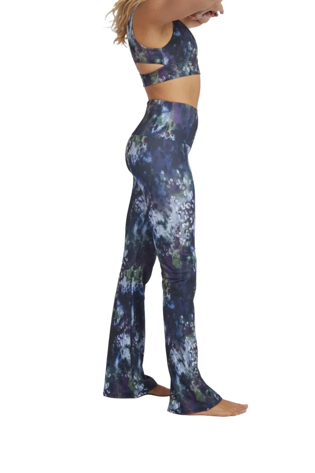 Onzie Studio Flare Pant 2284