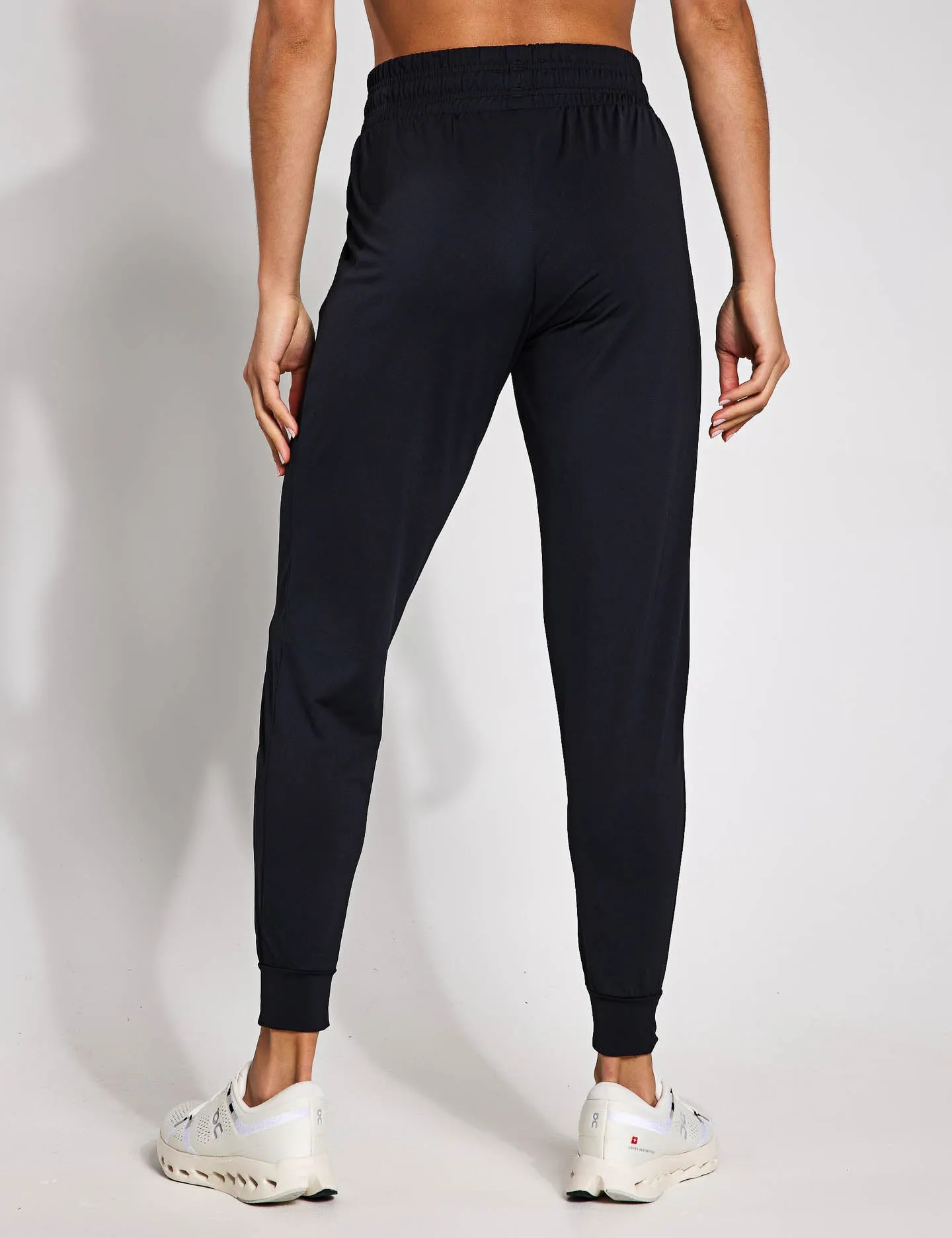 UA Tech Pants - Black/White